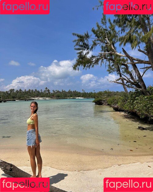 Emily Feld Onlyfans Photo Gallery 