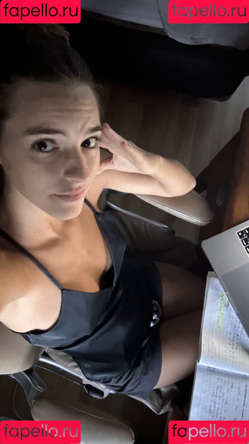 Emily Feld Onlyfans Photo Gallery 