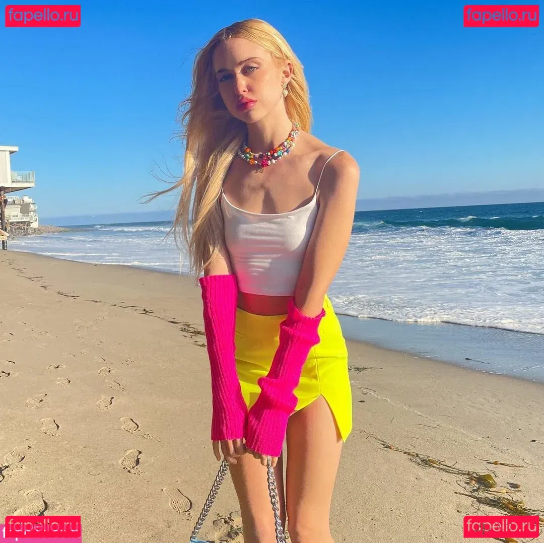 Chole Cherry Onlyfans Photo Gallery 