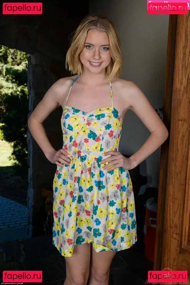 Chole Cherry Onlyfans Photo Gallery 