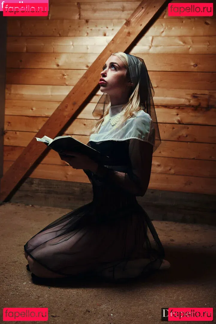 Chole Cherry Onlyfans Photo Gallery 