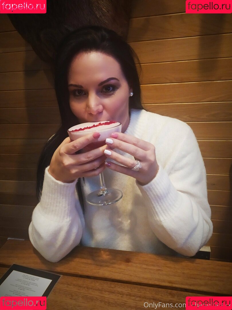 chanelbeexx Onlyfans Photo Gallery 