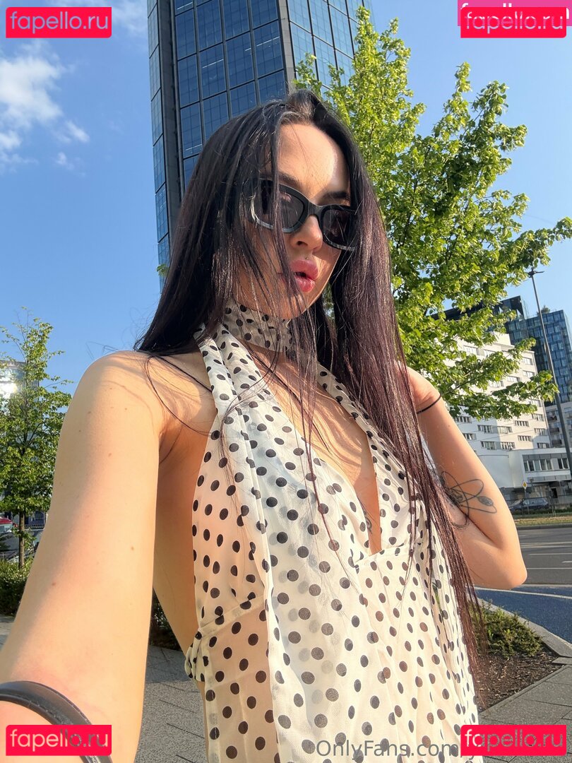 yourlily69 Onlyfans Photo Gallery 