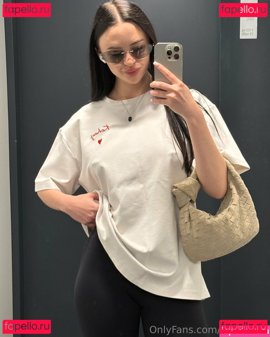 yourlily69 Onlyfans Photo Gallery 