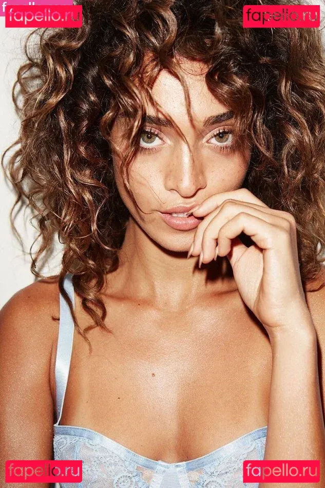 Eden Fines Onlyfans Photo Gallery 