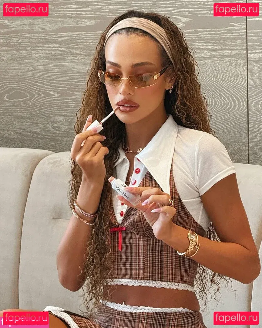 Eden Fines Onlyfans Photo Gallery 