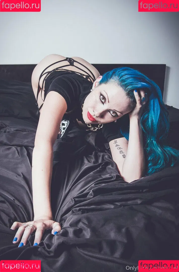 xomel Onlyfans Photo Gallery 