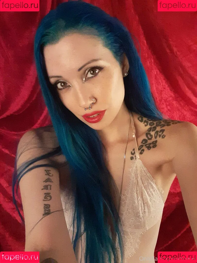 xomel Onlyfans Photo Gallery 