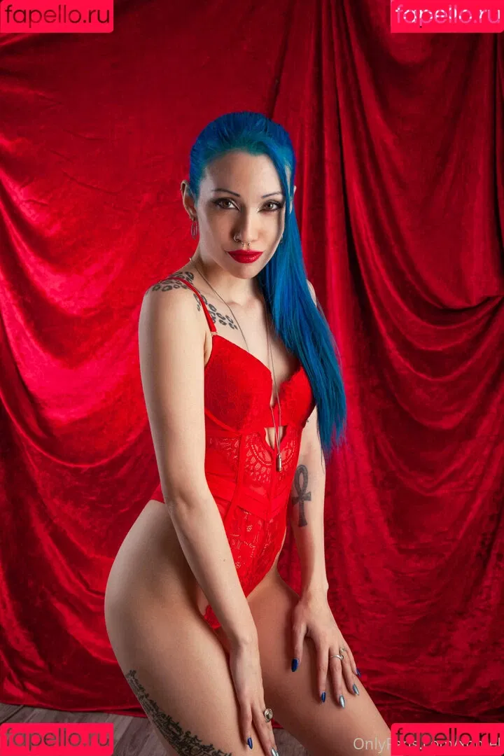 xomel Onlyfans Photo Gallery 
