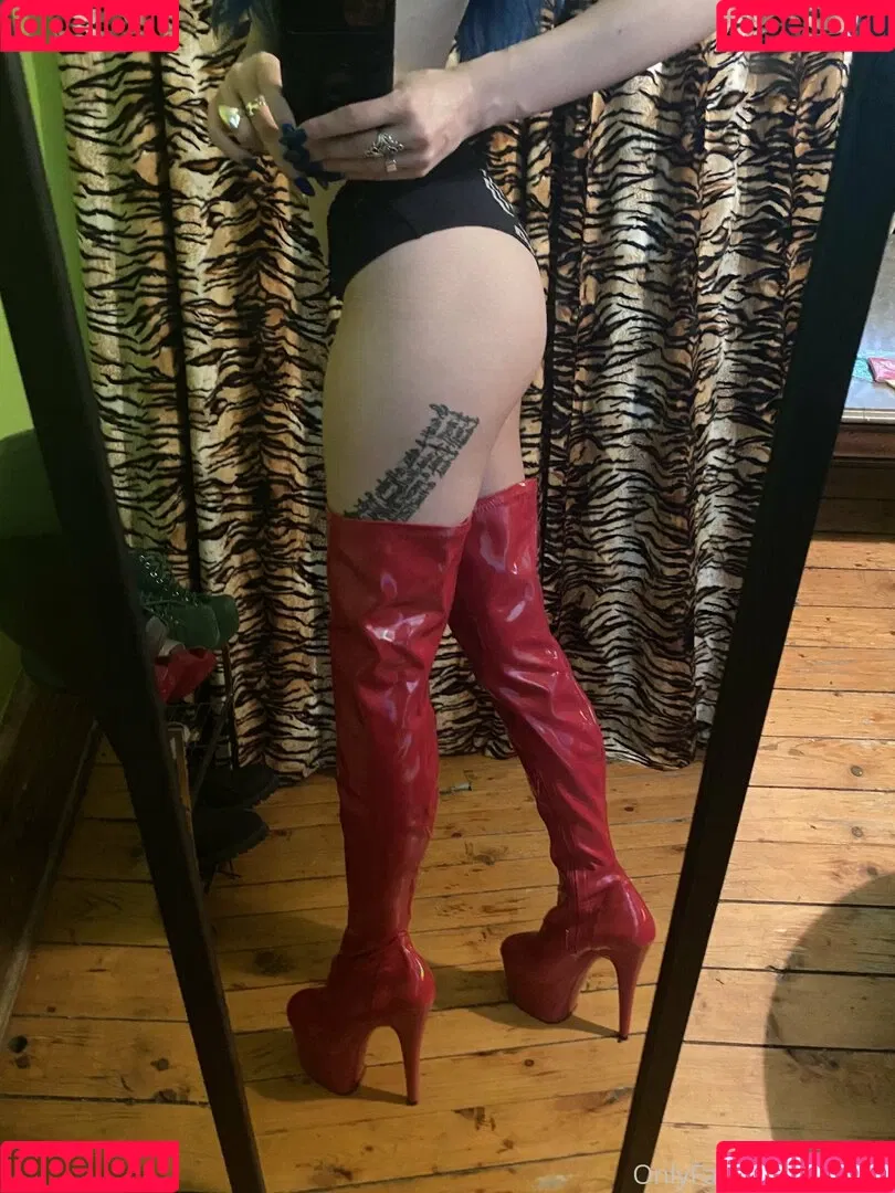 xomel Onlyfans Photo Gallery 
