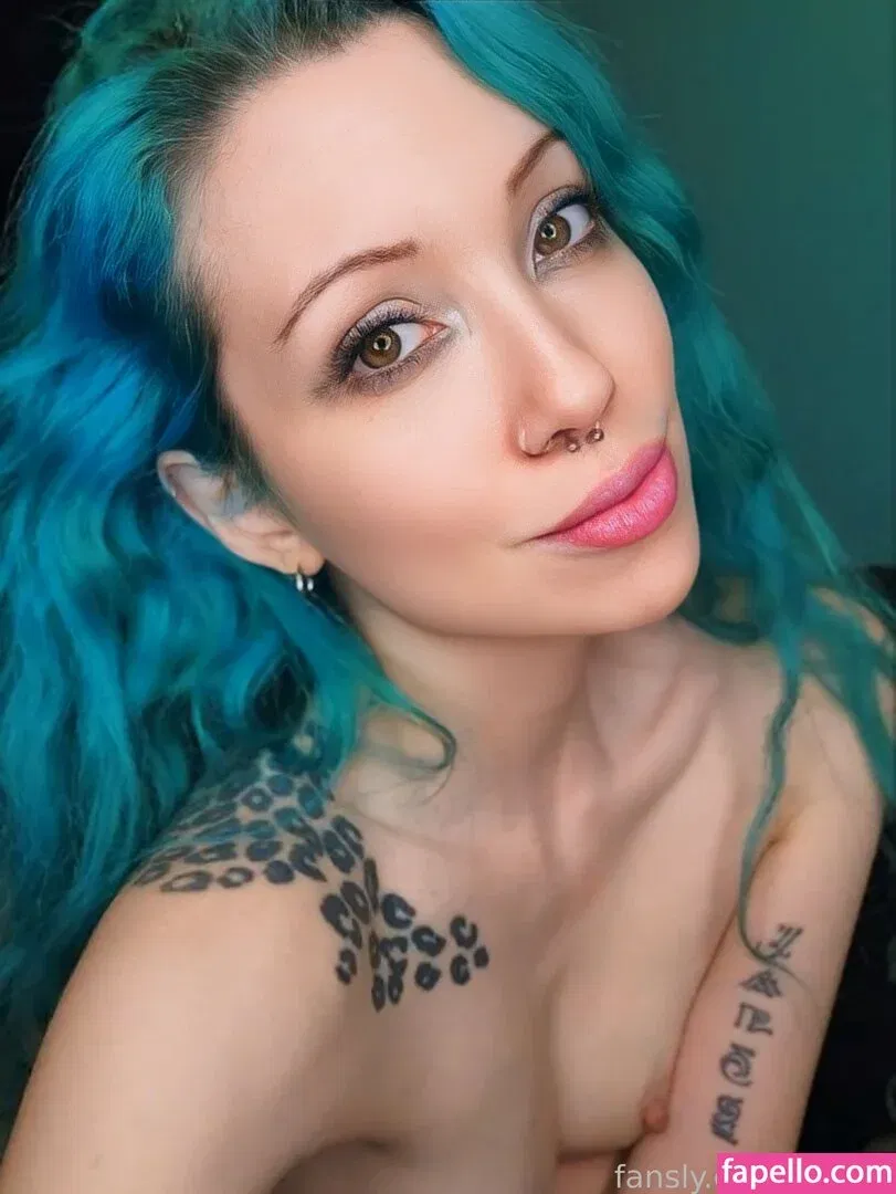 xomel Onlyfans Photo Gallery 