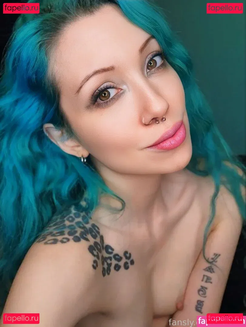 xomel Onlyfans Photo Gallery 