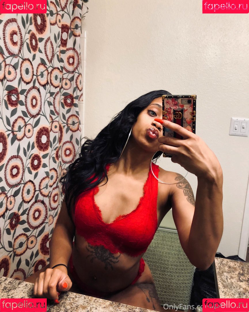 Lala Cakes Onlyfans Photo Gallery 