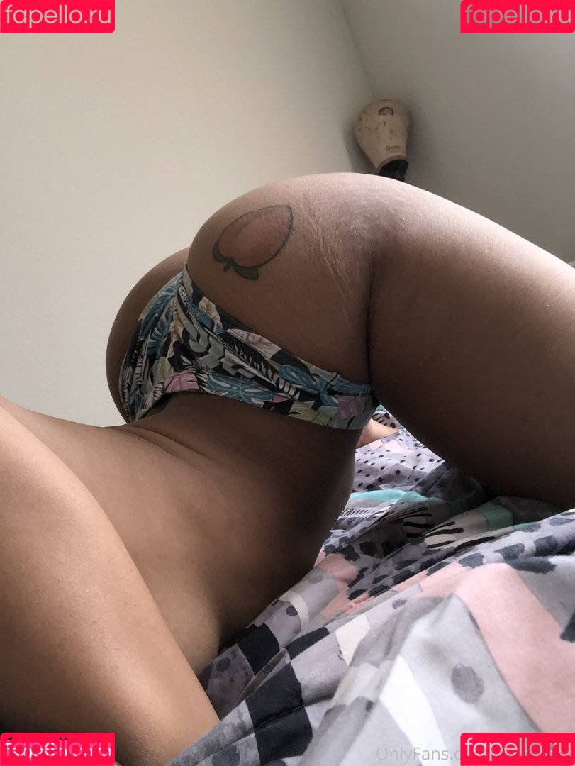Lala Cakes Onlyfans Photo Gallery 