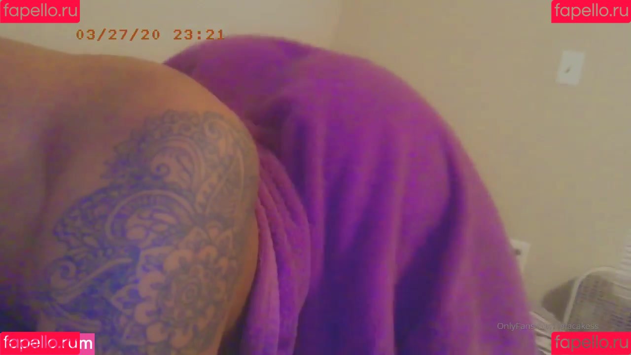 Lala Cakes Onlyfans Photo Gallery 