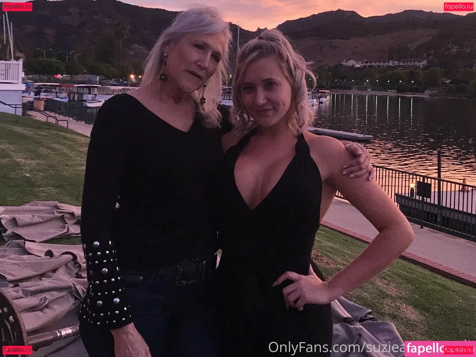 suzieandhannah Onlyfans Photo Gallery 