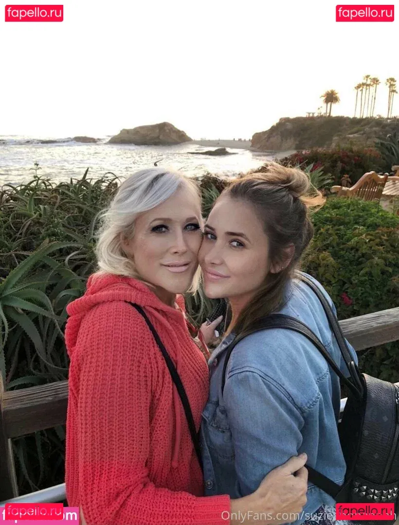 suzieandhannah Onlyfans Photo Gallery 