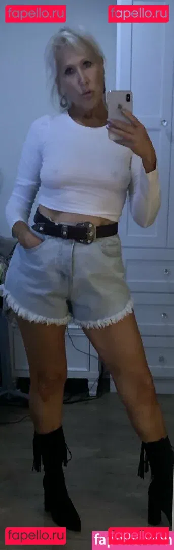 suzieandhannah Onlyfans Photo Gallery 