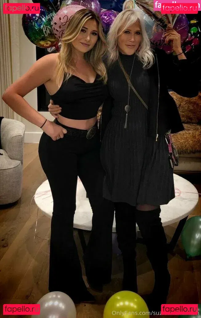 suzieandhannah Onlyfans Photo Gallery 