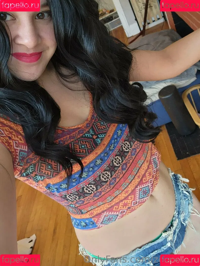 zoelevain Onlyfans Photo Gallery 