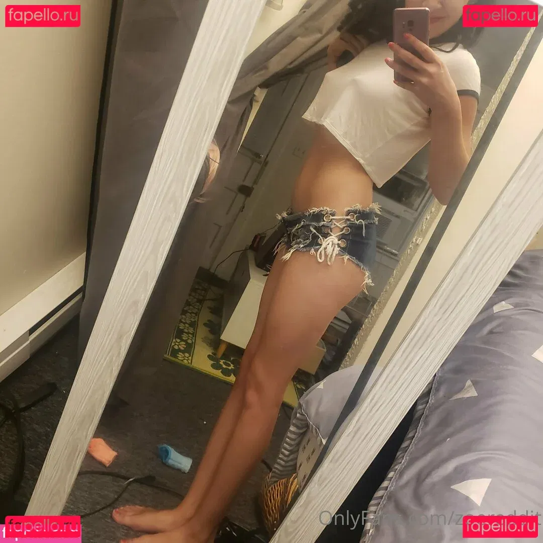 zoelevain Onlyfans Photo Gallery 