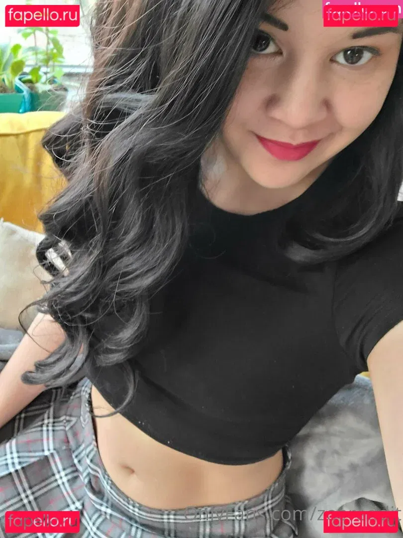 zoelevain Onlyfans Photo Gallery 