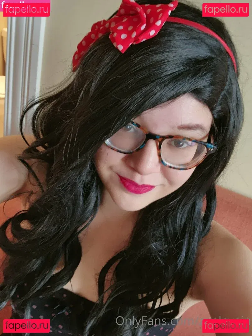 zoelevain Onlyfans Photo Gallery 