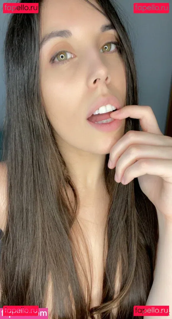 Leina Sex Onlyfans Photo Gallery 