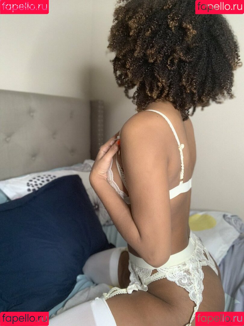 annathegem Onlyfans Photo Gallery 