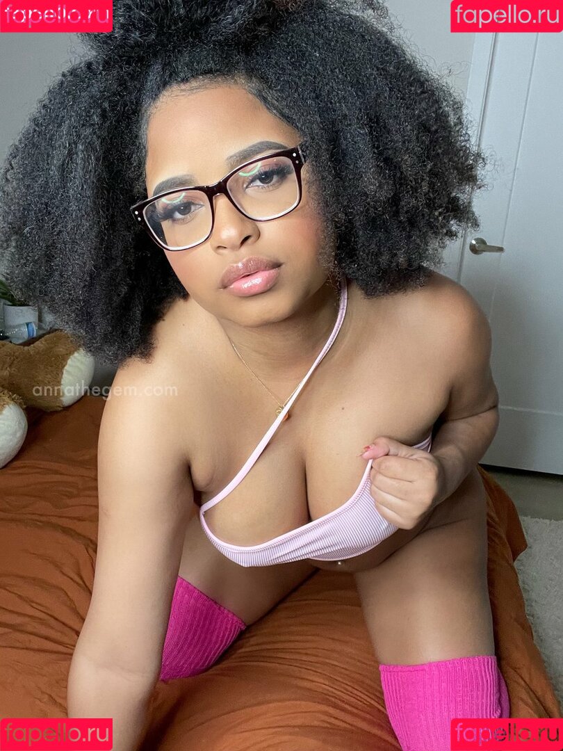 annathegem Onlyfans Photo Gallery 