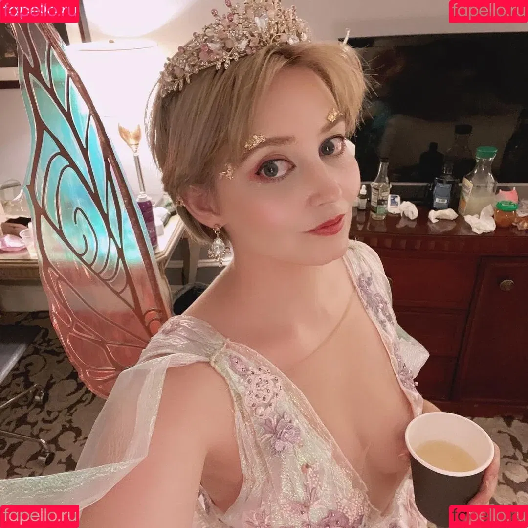 Avalon Zuercher Onlyfans Photo Gallery 