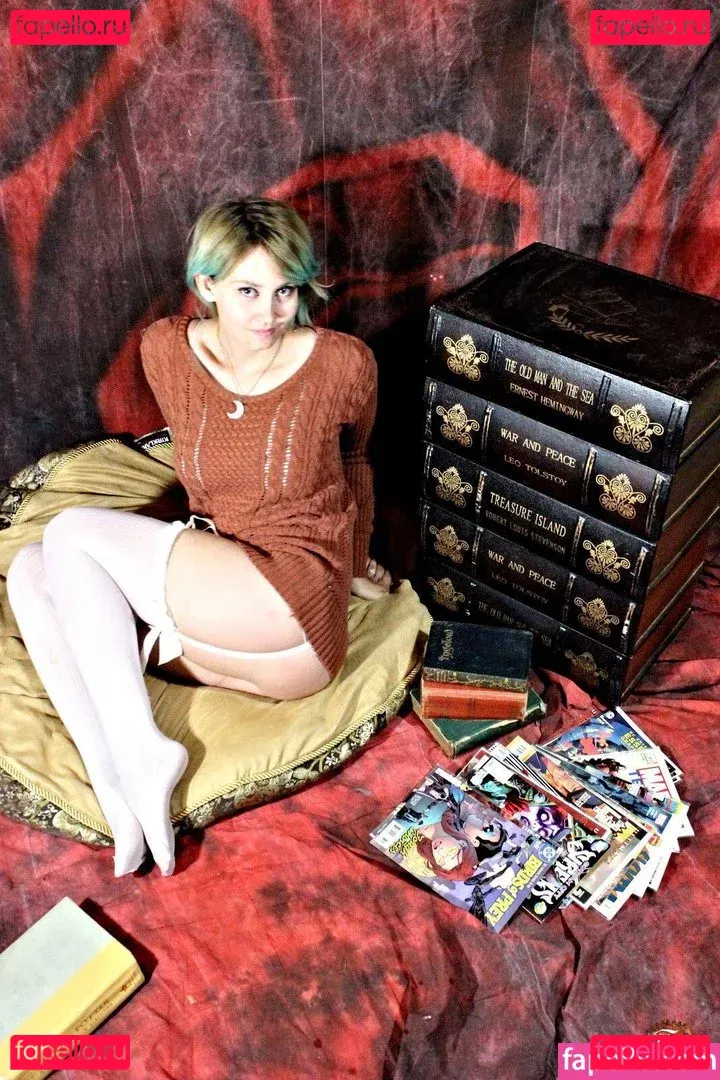 Avalon Zuercher Onlyfans Photo Gallery 