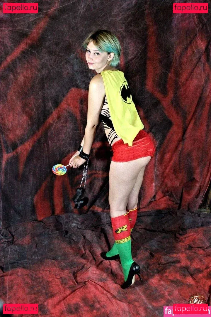 Avalon Zuercher Onlyfans Photo Gallery 