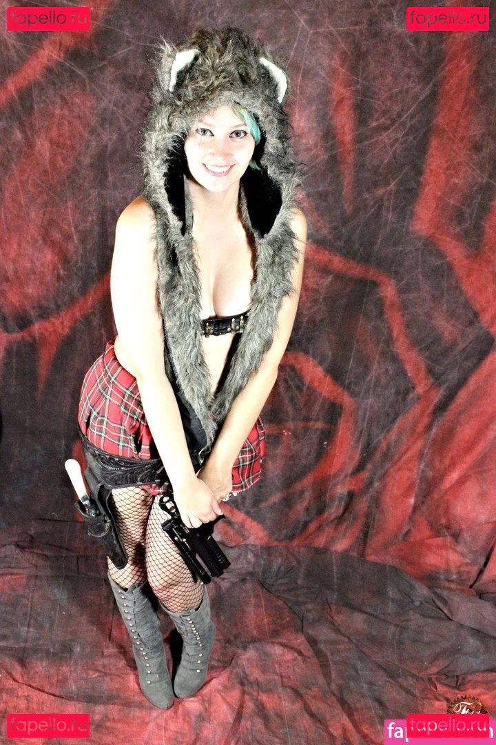 Avalon Zuercher Onlyfans Photo Gallery 