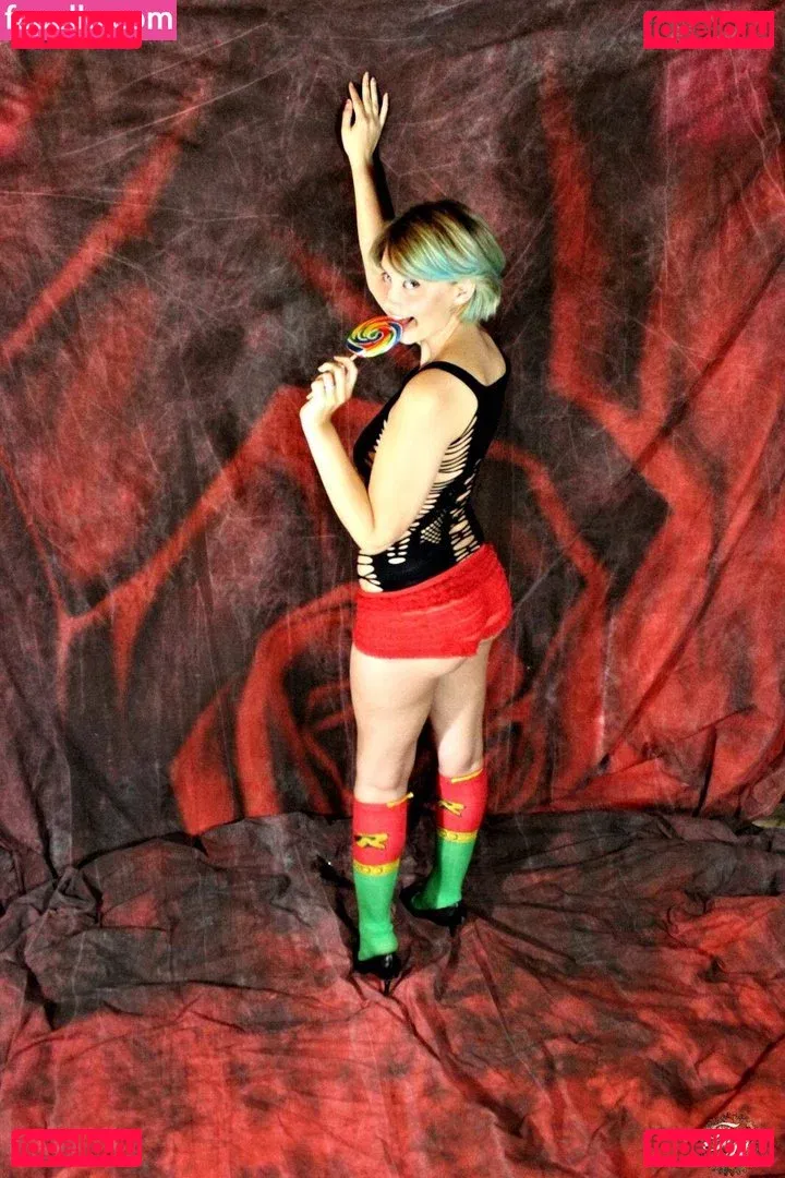 Avalon Zuercher Onlyfans Photo Gallery 