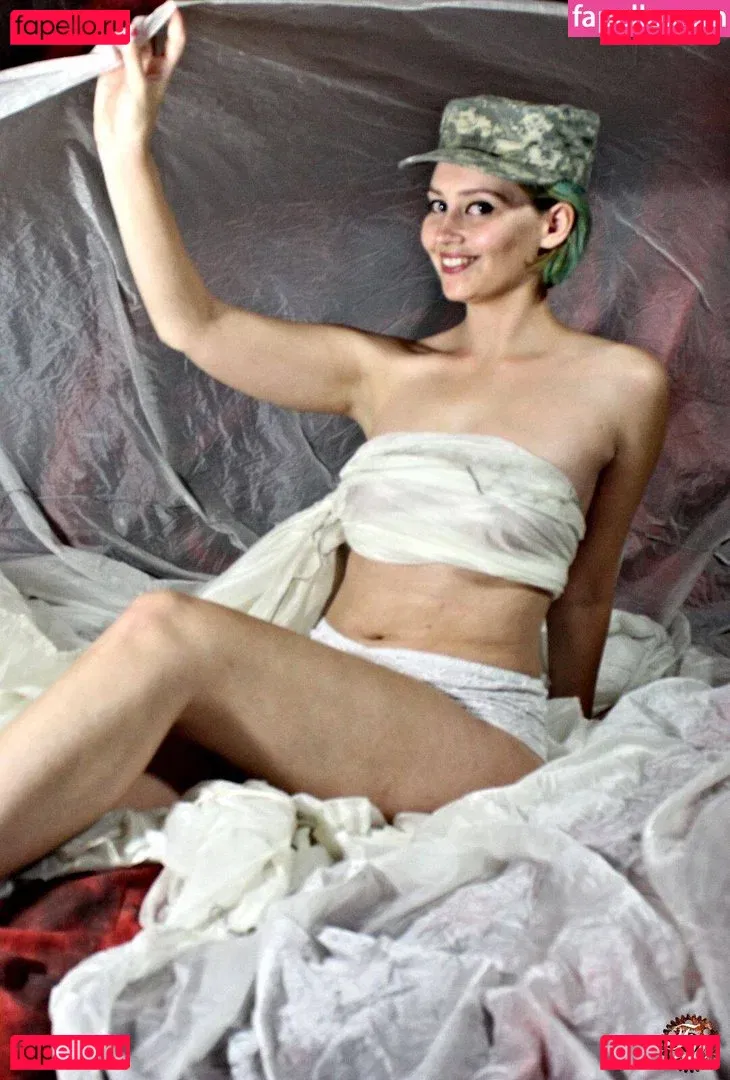 Avalon Zuercher Onlyfans Photo Gallery 