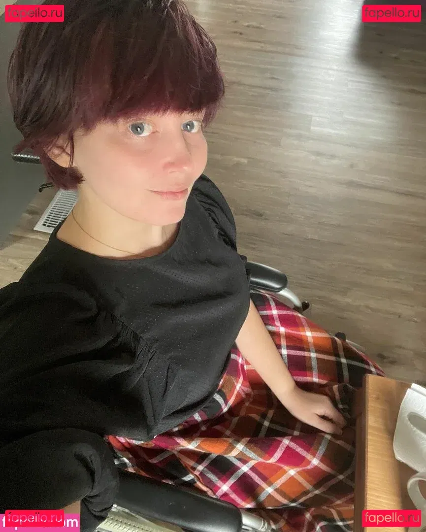 Avalon Zuercher Onlyfans Photo Gallery 