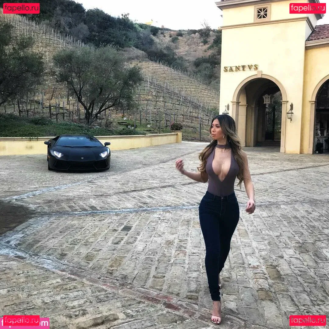 thevividvivka Onlyfans Photo Gallery 