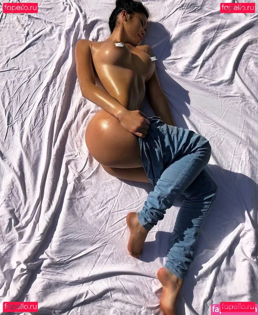 thevividvivka Onlyfans Photo Gallery 