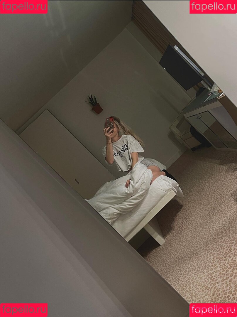 Milschbaum Onlyfans Photo Gallery 