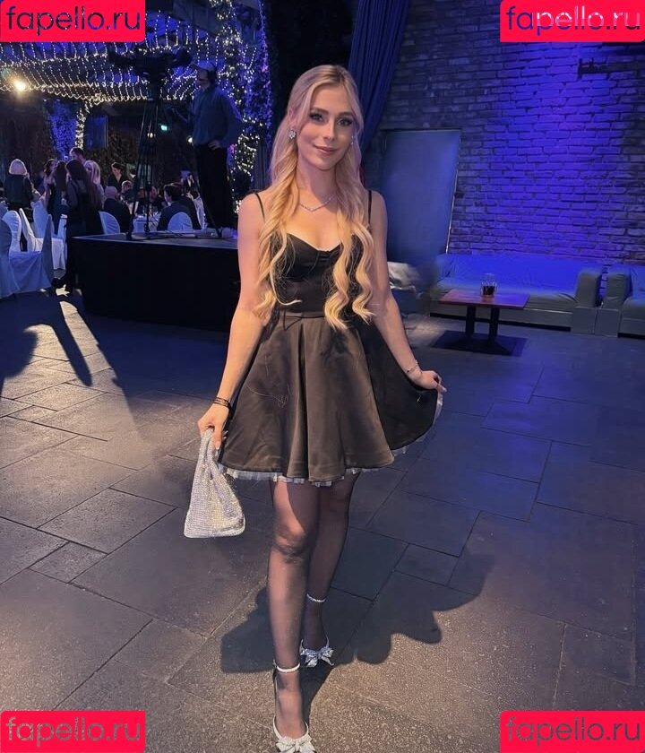 Milschbaum Onlyfans Photo Gallery 