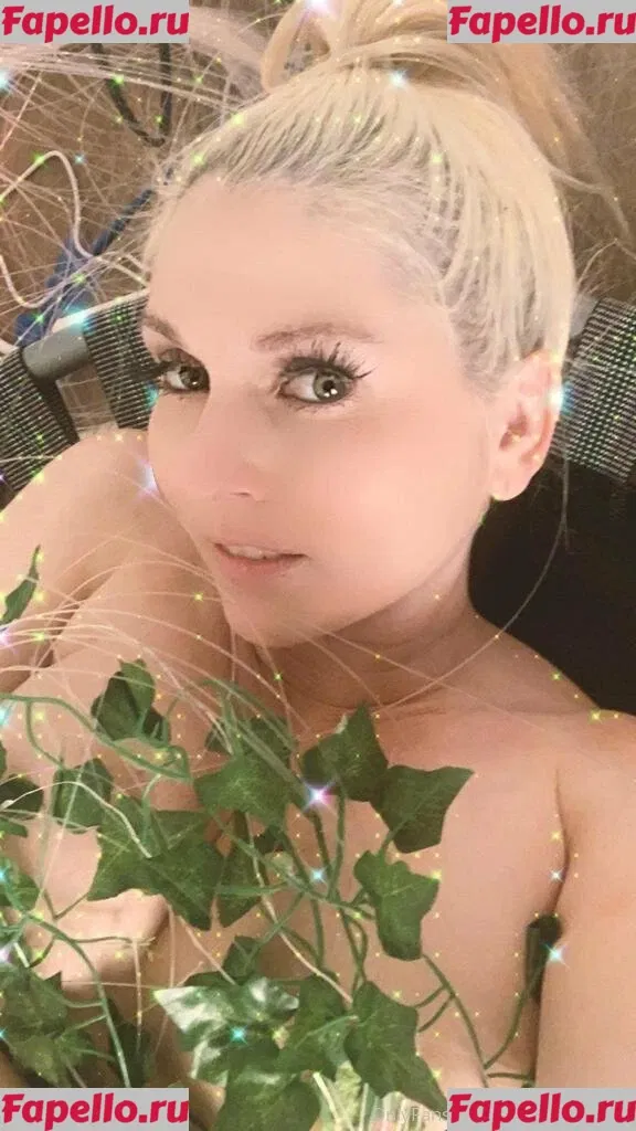 christiestevens Onlyfans Photo Gallery 