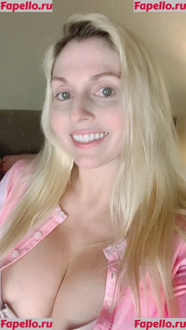 christiestevens Onlyfans Photo Gallery 
