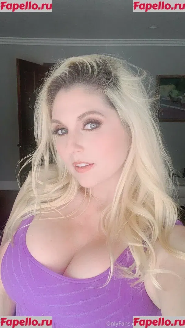 christiestevens Onlyfans Photo Gallery 
