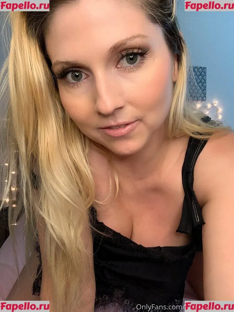 christiestevens Onlyfans Photo Gallery 