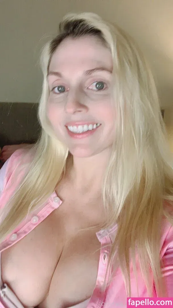 christiestevens Onlyfans Photo Gallery 