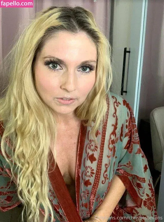 christiestevens Onlyfans Photo Gallery 