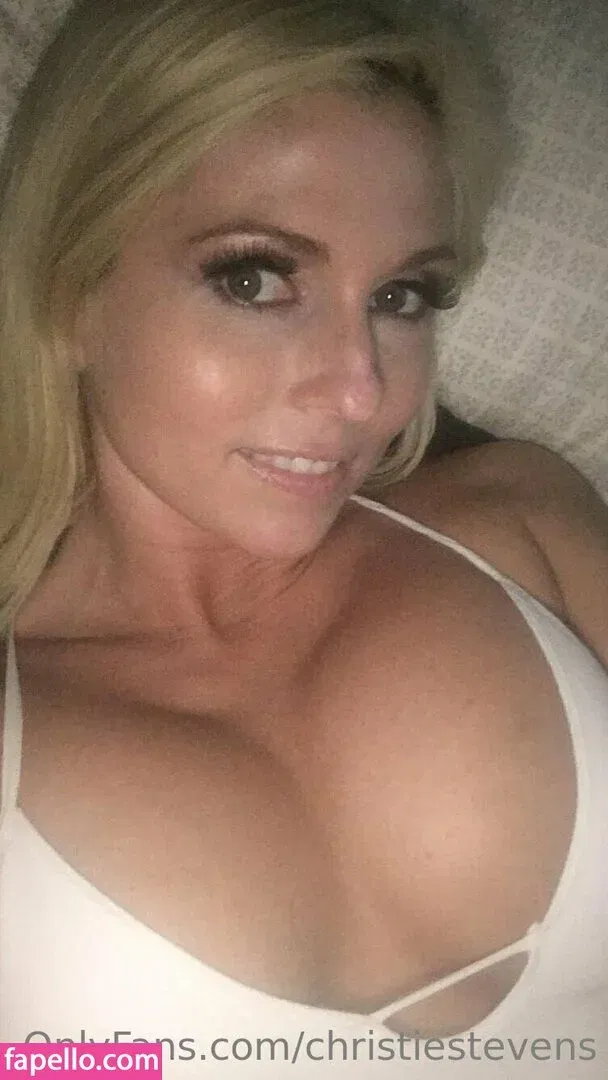 christiestevens Onlyfans Photo Gallery 