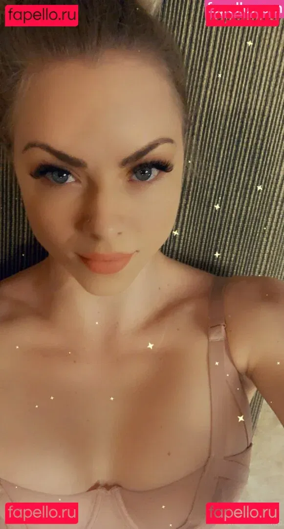 Nina Rei Onlyfans Photo Gallery 