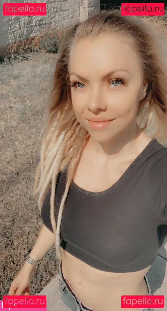 Nina Rei Onlyfans Photo Gallery 